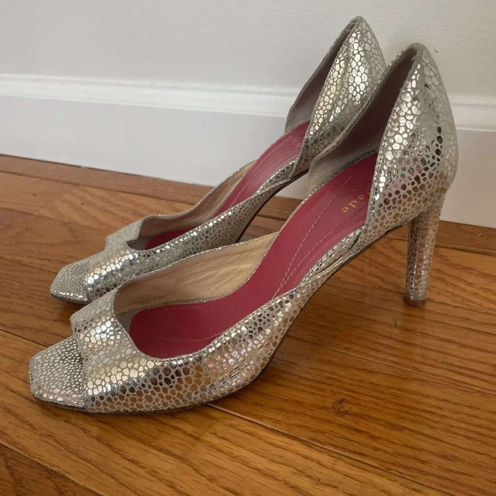 Kate Spade New York Lara Cracked Silver Leather Open Toe Pump 7.5‎ B Italy